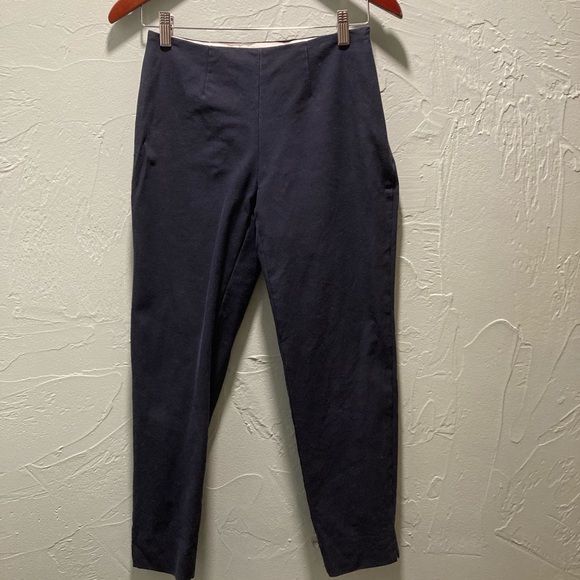 Lands’ End
2 Blue Chinos with side zipper - Picture 5 of 6